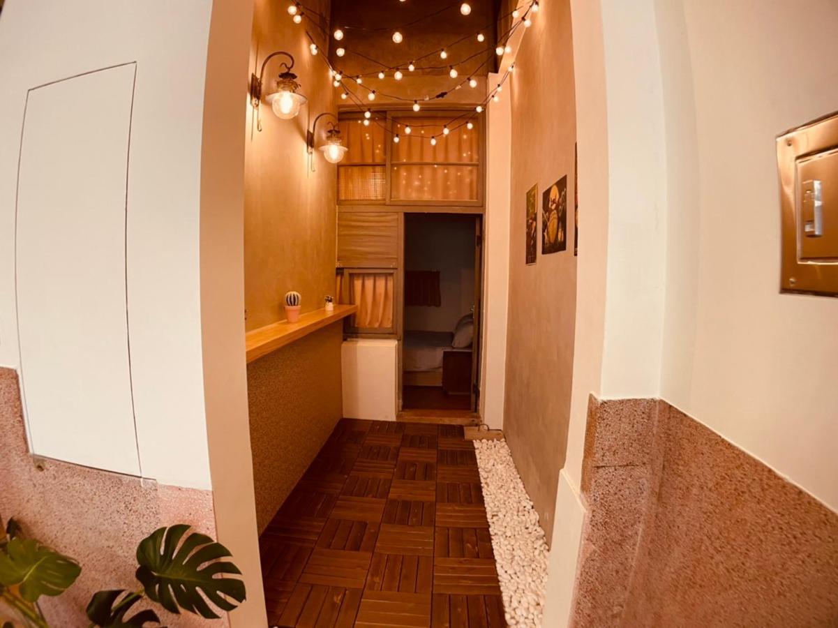 Green Only Homestay Tainan Esterno foto
