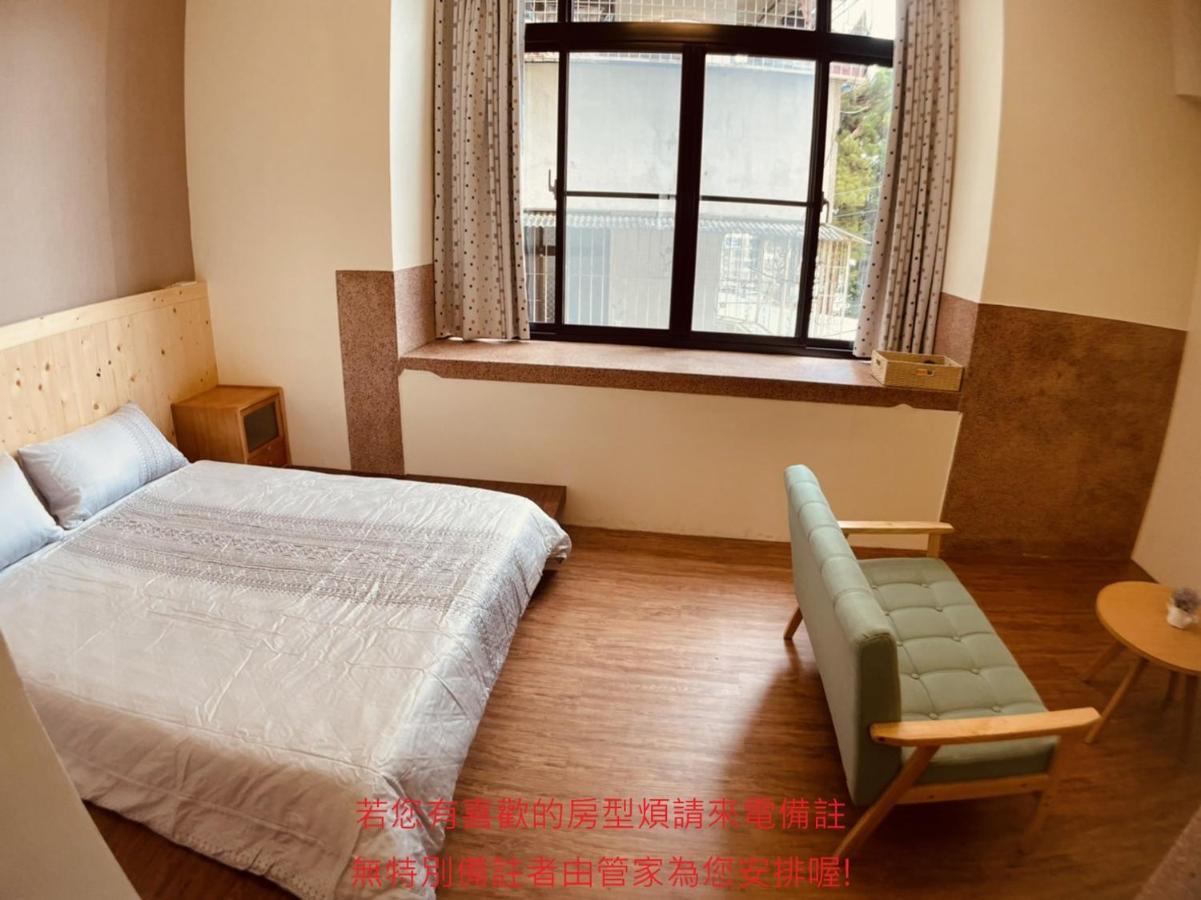 Green Only Homestay Tainan Esterno foto
