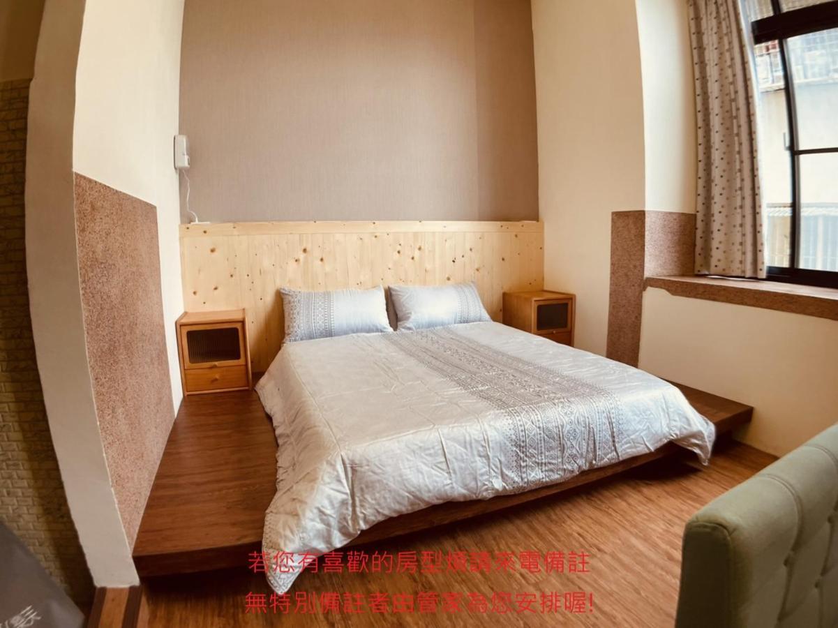 Green Only Homestay Tainan Esterno foto